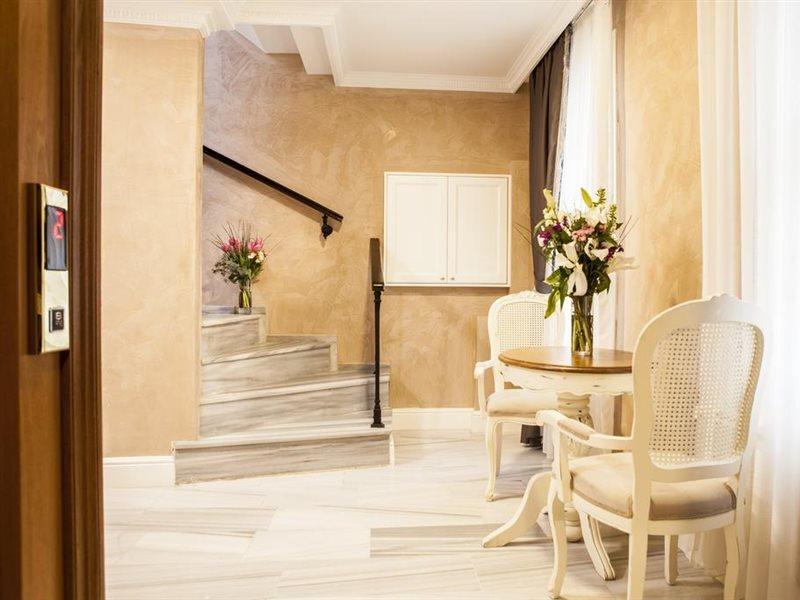 Meroddi Pera Flats Istanbul Exterior foto